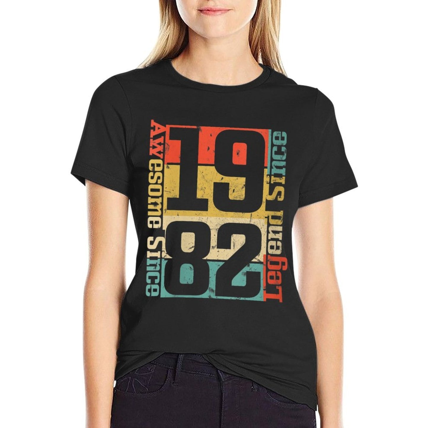 Womens 40th Birthday Gift Idea. Awesome Since 1982 Tagless Design T-Shirt