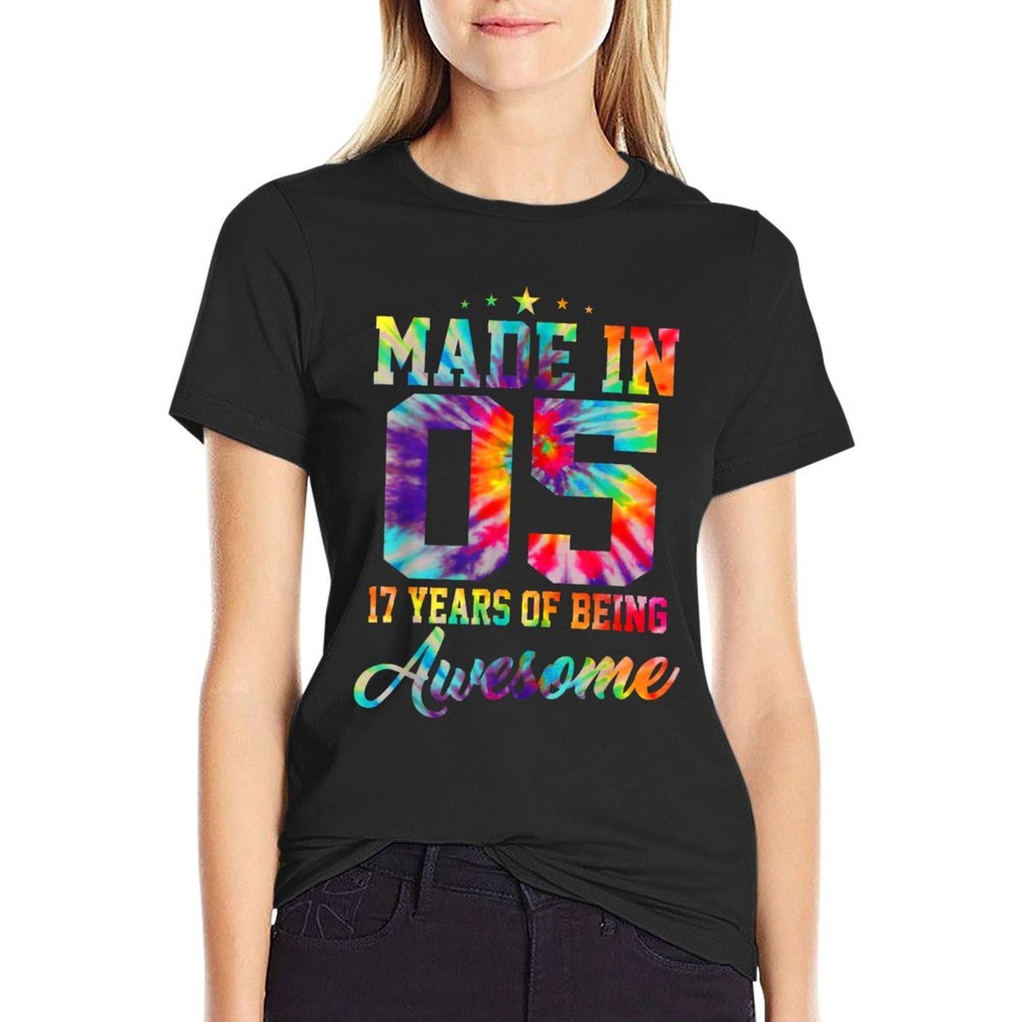 17 Year Old Gift Girls Women Born in 2005 17th Birthday Versatile T-Shirt