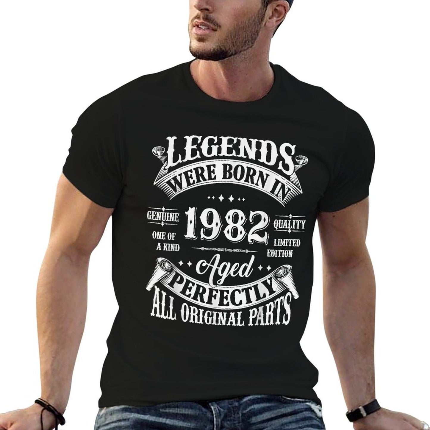 43rd Birthday 43 Years Old Vintage Legends Born In 1982 Vintage-inspired T-Shirt