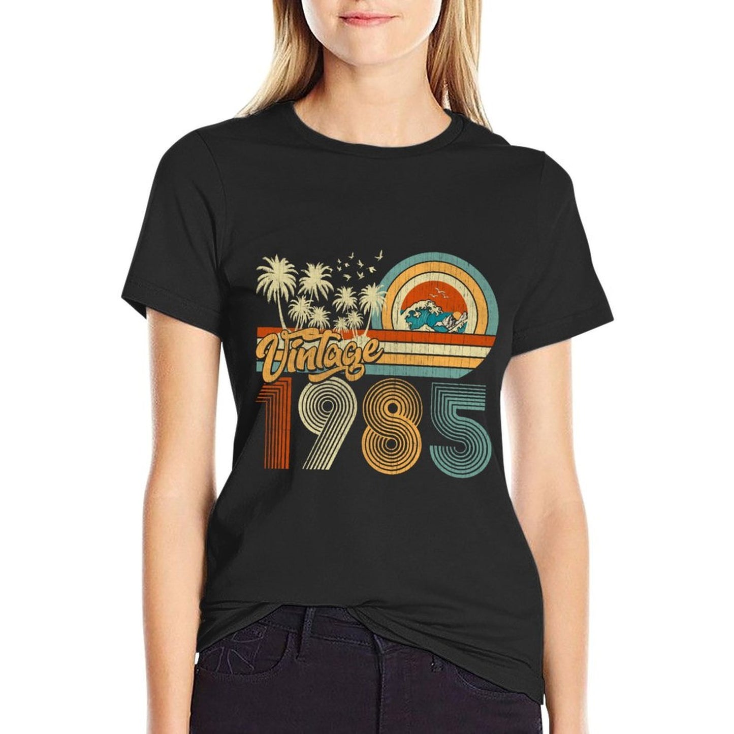 40 Year Old Vintage 1985 Retro 40th Birthday Gifts Men Women Affordable Price T-Shirt