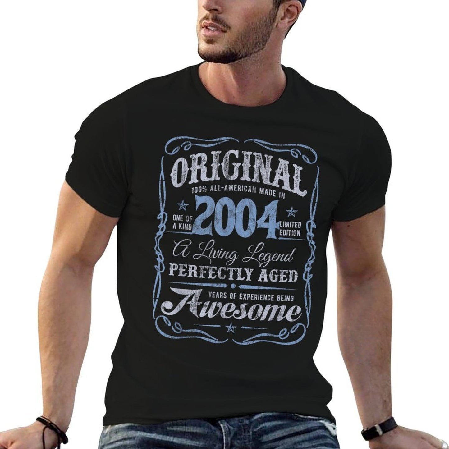 Vintage Born In 2004 Classic 21st Birthday Tagless Design T-Shirt