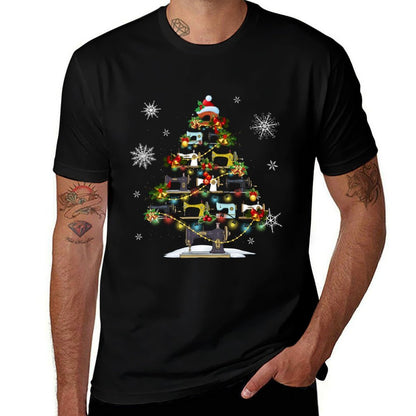 Sewing Machines Xmas Tree Lights Quilters Christmas Sweatshirt Comfortable T-Shirt