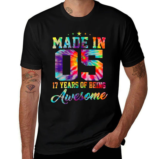 17 Year Old Gift Girls Women Born in 2005 17th Birthday  Versatile T-Shirt