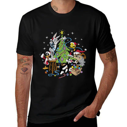 Looney Tunes Christmas Group Shot Decorate The Tree  Relaxed-fit T-Shirt