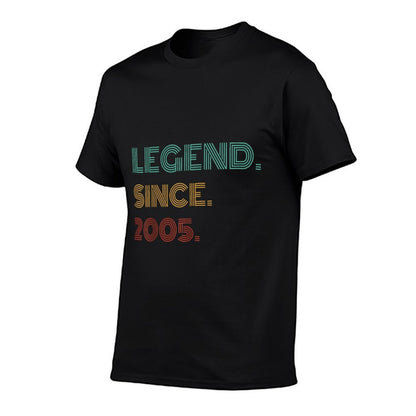 20 Years Old Legend Since 2005 20th Birthday  Trendy Pattern T-Shirt