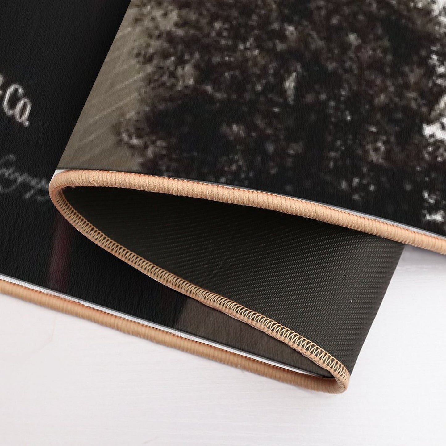 Tom - Ford Menswear Shop in Vegas - Black And White  Multi-Purpose Bath Mat