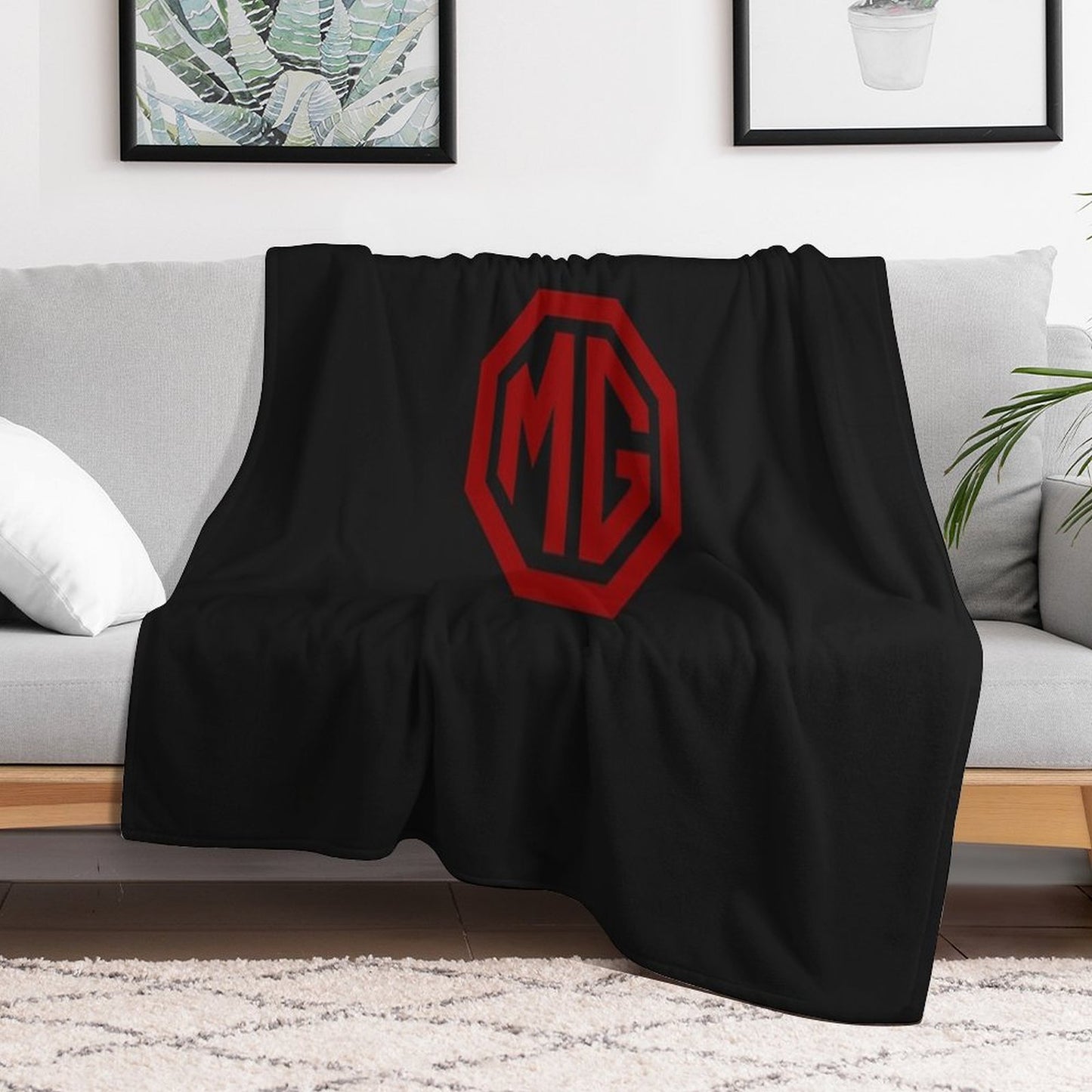 MG Car Logo Merchandise Essential T-Shirt Shrink-resistant Throw Blanket