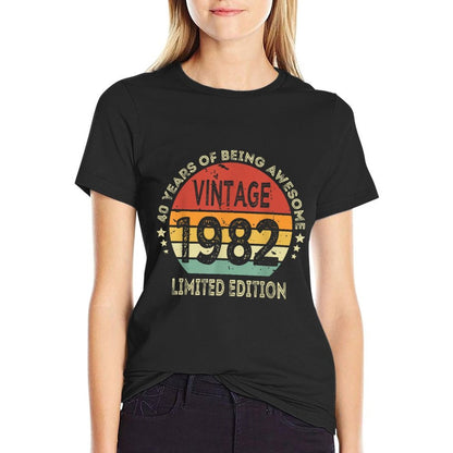 40 Year Old Gifts Vintage 1982 Limited Edition 40th Birthday  Heathered Texture T-Shirt