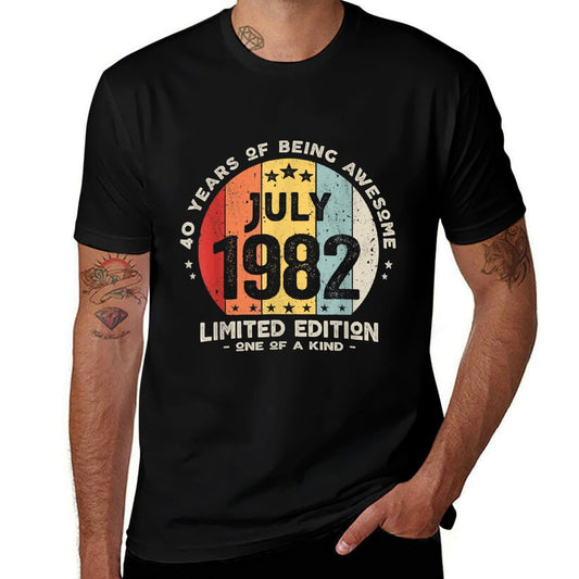 40 Years Old July 1982 Limited Edition 40th Birthday  Ribbed Collar T-Shirt