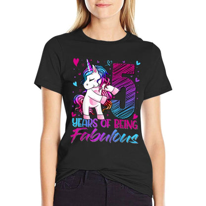 5 Year Old Gifts Unicorn Flossing 5th Birthday Girl Party  Oversized Silhouette T-Shirt