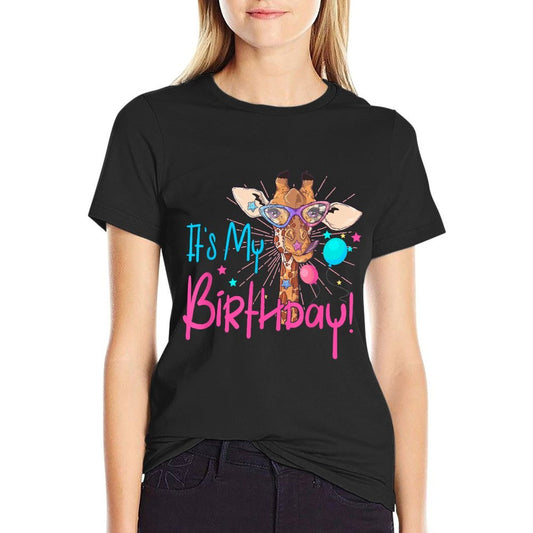 It Is My Birthday Good Time Giraffe Party Animal Colorful  Trendy Pattern T-Shirt