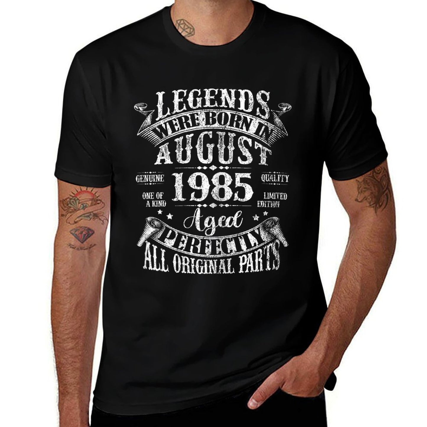 Legends Were Born In August 1985 40th Birthday Gifts Men Dad  Soft T-Shirt