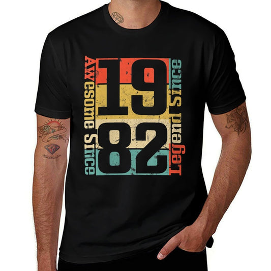 Womens 40th Birthday Gift Idea. Awesome Since 1982  Tagless Design T-Shirt