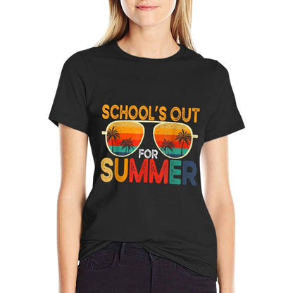 Retro Schools Out For Summer Last Day Of School Teacher Boy  Versatile T-Shirt