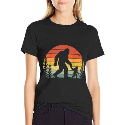 Retro Vintage Bigfoot Dad Fathers Day Father Son Matching  Affordable Price T-Shirt