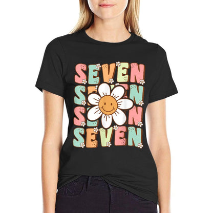 Cute Groovy 7th Birthday Party Daisy Flower Seven Year Old  Heathered Texture T-Shirt