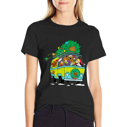 Christmas Scooby Doo Mystery Machine Gang Tree on Van  Moisture-wicking T-Shirt