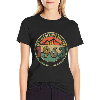 Est Vintage 1963 60th Birthday Retro 60 Year Old Men Women  Versatile T-Shirt