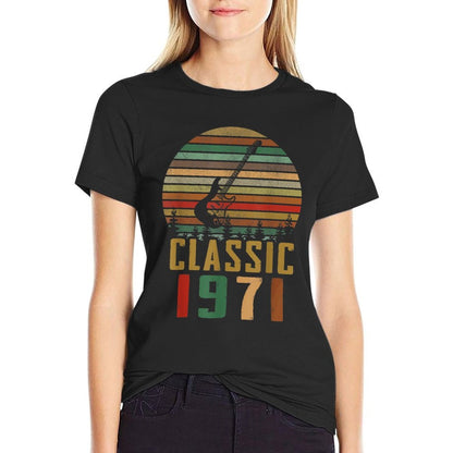 Retro Vintage Classic 1971 50th Birthday Guitar Player Gift  Easy-care T-Shirt