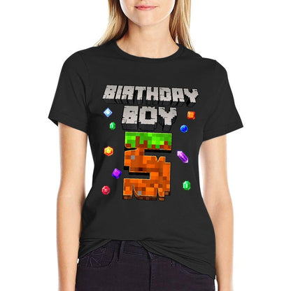 Kids 5th Birthday Boy 5 Video Gamer Pixel, Boy 5 Year Old  High-quality Stitching T-Shirt