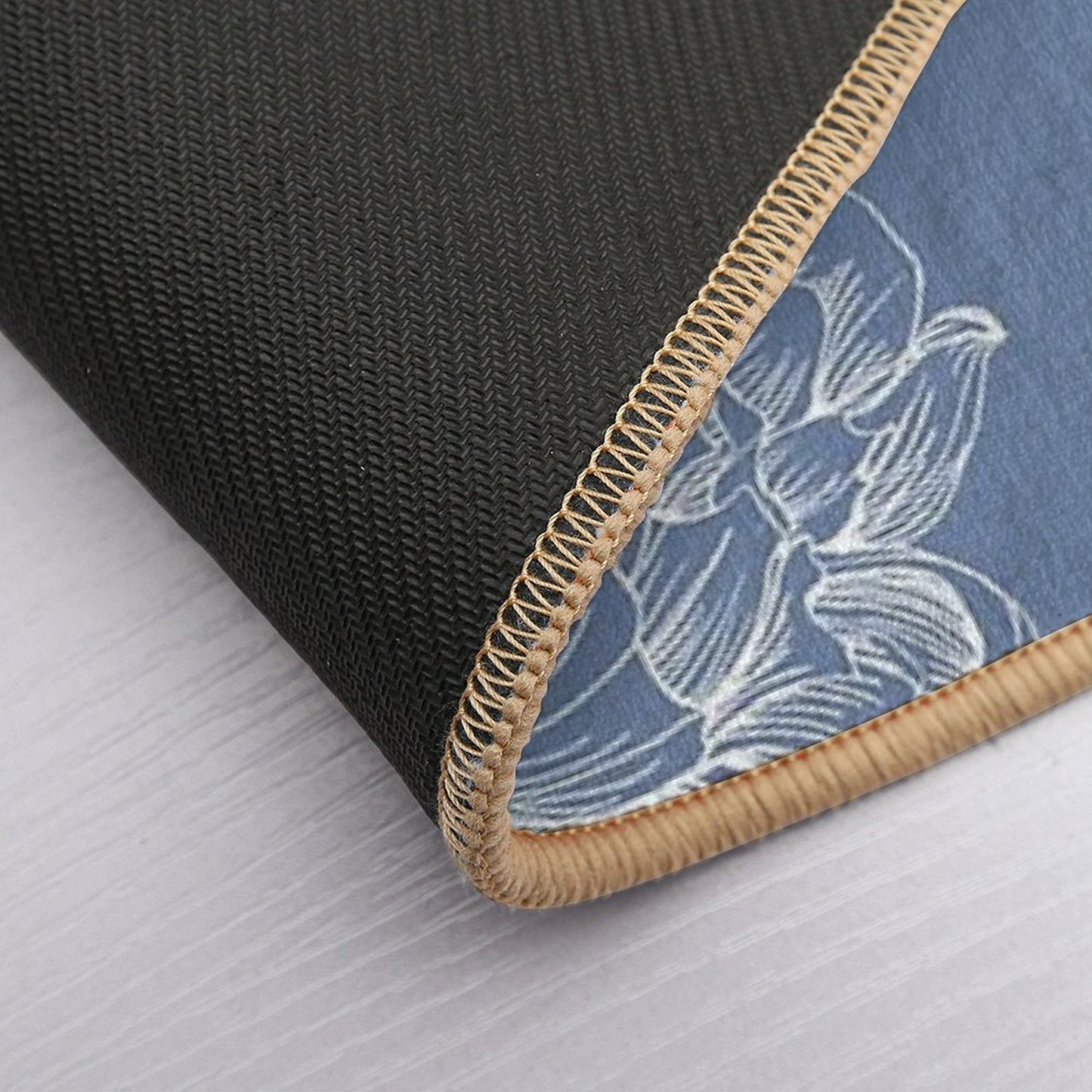 Cool Summer Floral Pattern  Fade-Resistant Bath Mat