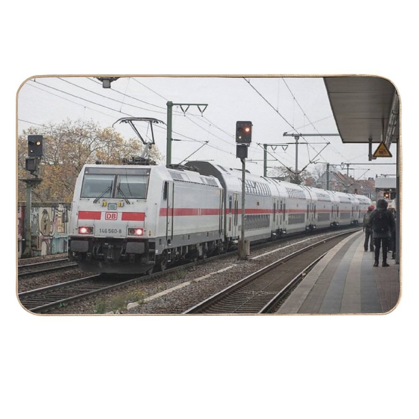 Koln Class 146  Easy Maintenance Bath Mat