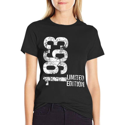 62nd Birthday 62 Years Old Man Woman Vintage 1963  Heathered Texture T-Shirt