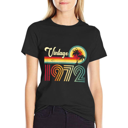Vintage 1972 Retro Sunset 50th Birthday Comfortable T-Shirt