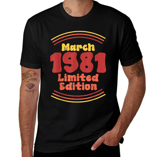 40th Birthday March 1981 Retro 40th Birthday  Versatile T-Shirt