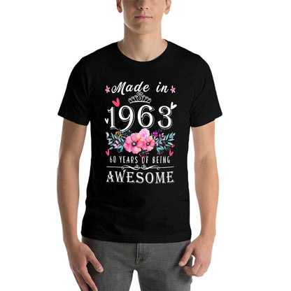 Floral 60th Birthdays for Women, Made In 1963 Birthday  Lightweight T-Shirt