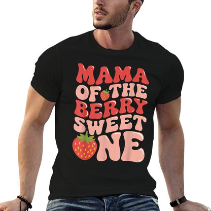 Mama Of The Berry Sweet One Strawberry First Birthday  Trendy Pattern T-Shirt