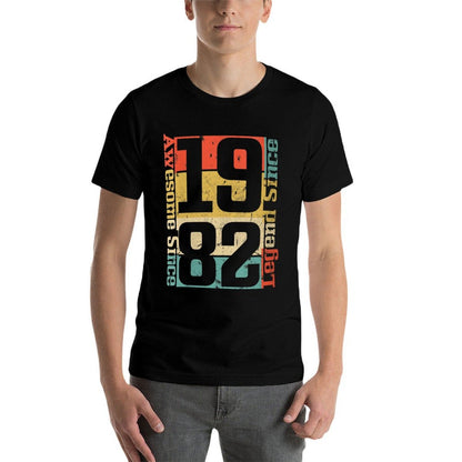 Womens 40th Birthday Gift Idea. Awesome Since 1982  Tagless Design T-Shirt