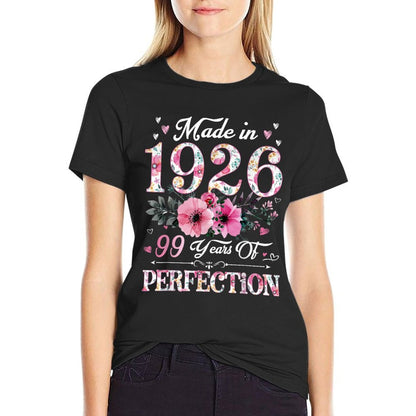 99 Year Old Made In 1926 Floral 99th Birthday Gift For Women  Relaxed-fit T-Shirt