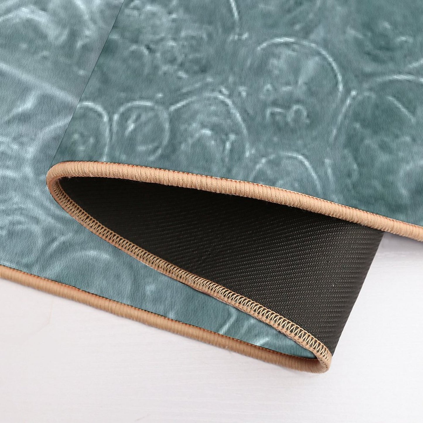 Water Bubbles  Long-Lasting Bath Mat