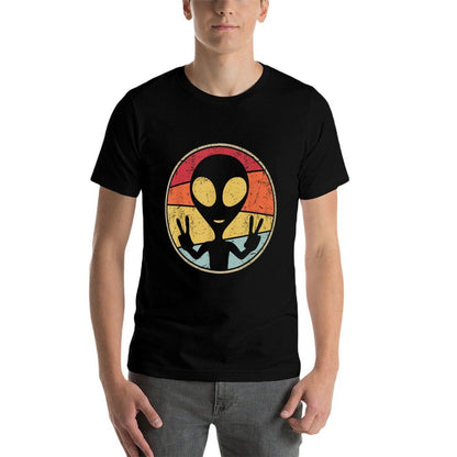 UFO Lover Funny Retro 80's Style Vintage Alien Space Gift  Moisture-wicking T-Shirt
