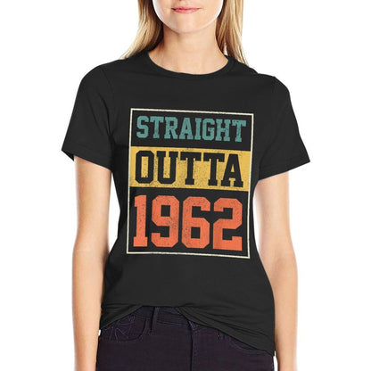 Straight Outta 1962 Men Women Vintage 60th Birthday  Trendy Pattern T-Shirt