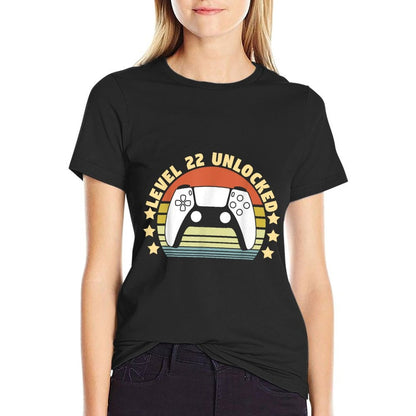 Level 22 Unlocked Funny Video Gamer 22nd Birthday  Oversized Silhouette T-Shirt