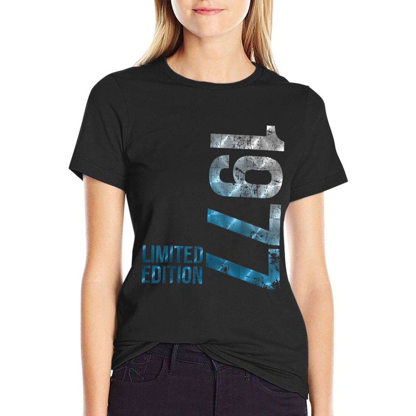 48th Birthday Gifts Men Women 48 Years Old Vintage 1977  Rolled Sleeves T-Shirt