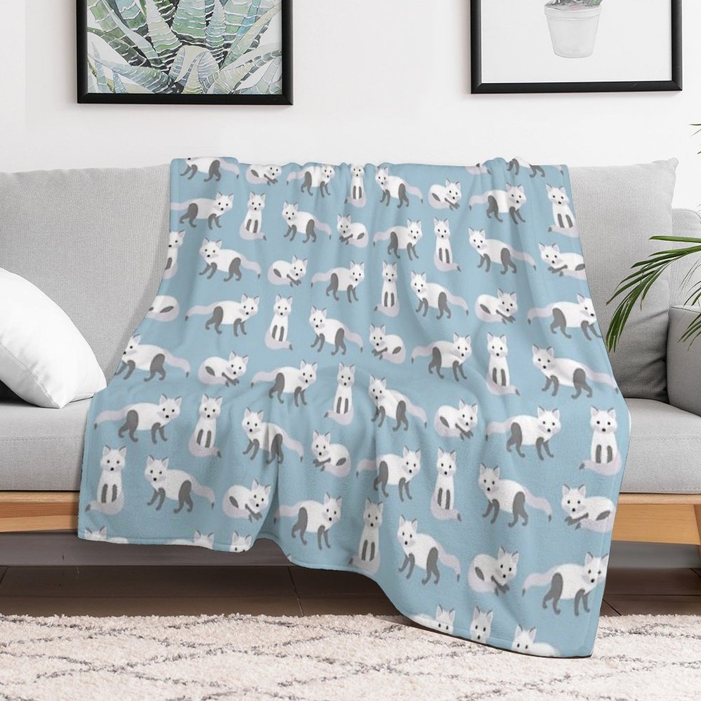 Arctic Fox Pattern Machine-washable Throw Blanket
