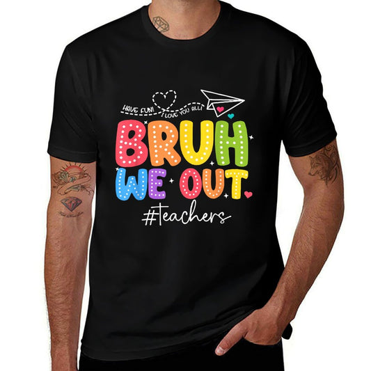 Bruh We Out Teachers Cute End Of School Year Groovy Summer Trendy Pattern T-Shirt
