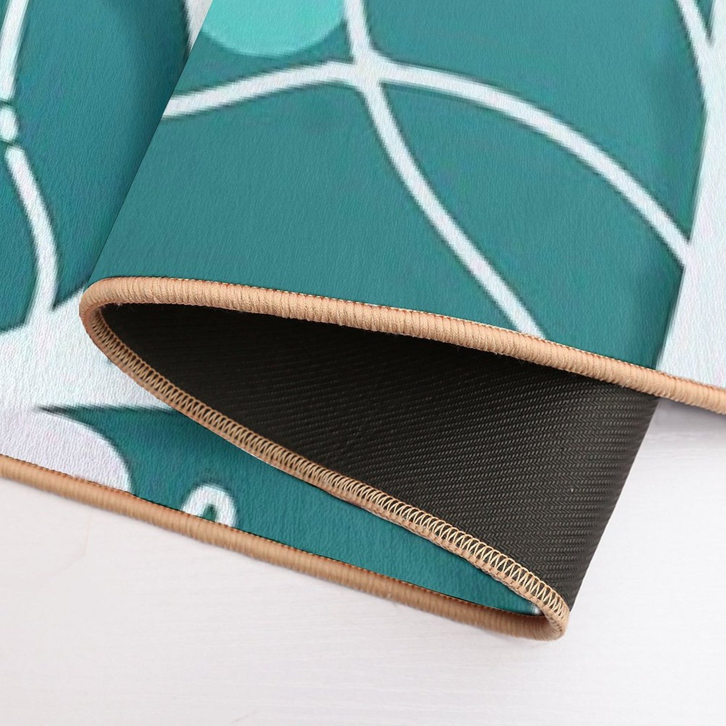 Crystalline Agwite I  Fade-Resistant Bath Mat