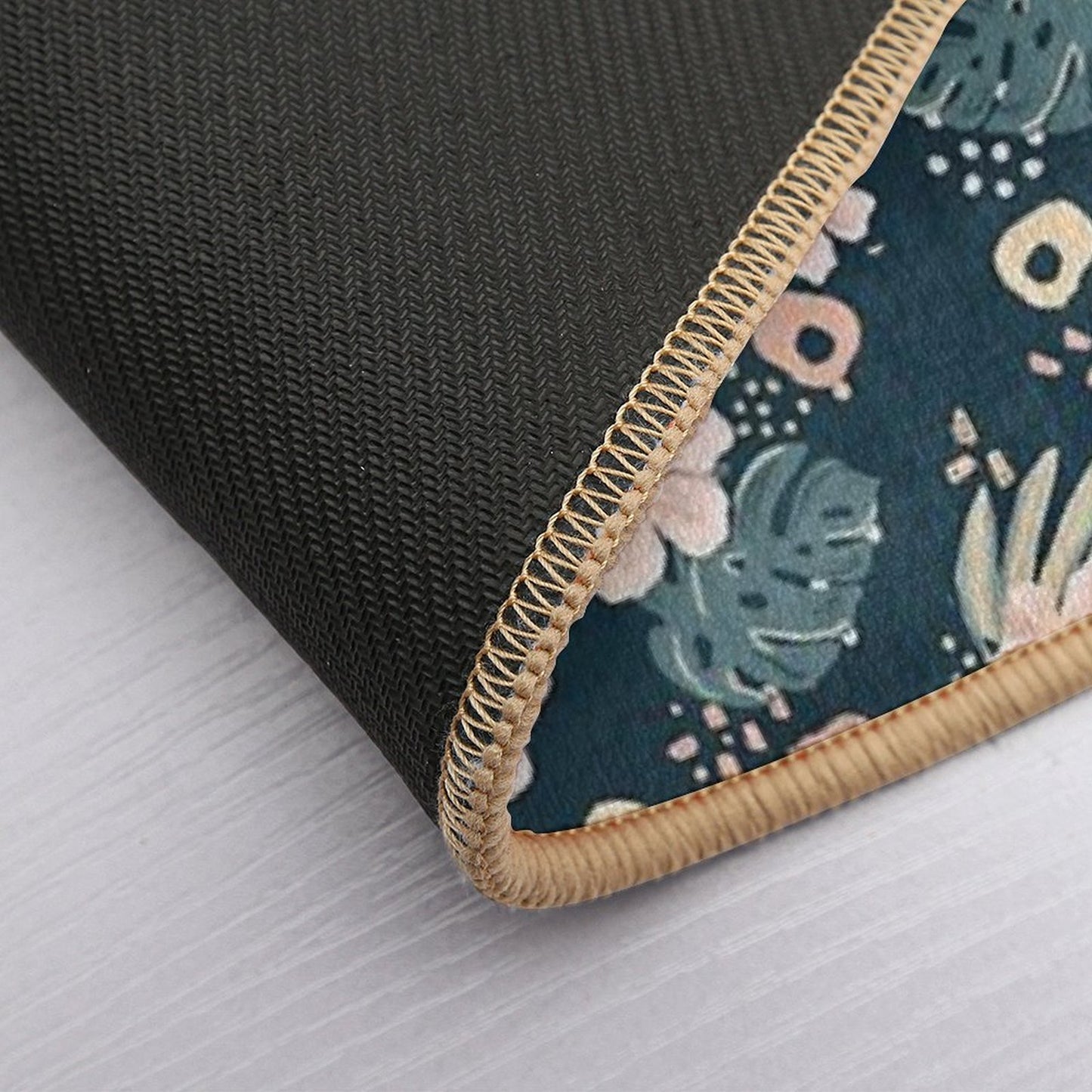 Hybiscus Pattern  Long-Lasting Bath Mat