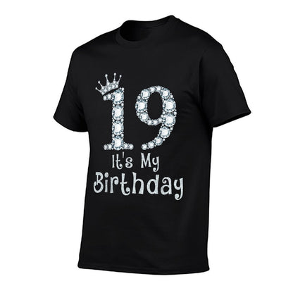 19 It's My Birthday 19 Years Old Happy 19th Birthday Girl  Trendy Pattern T-Shirt