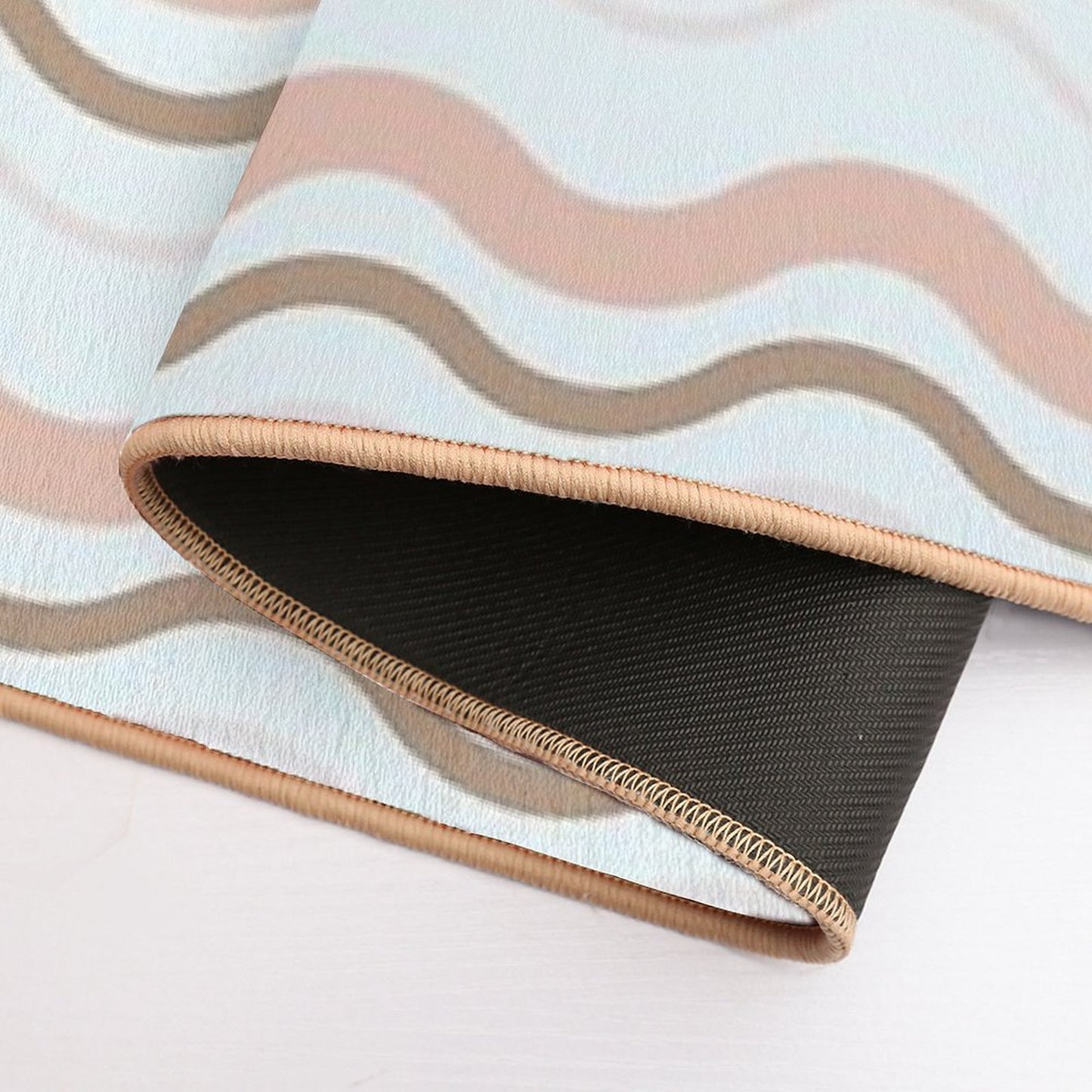 Curved Lines  Easy To Clean Bath Mat