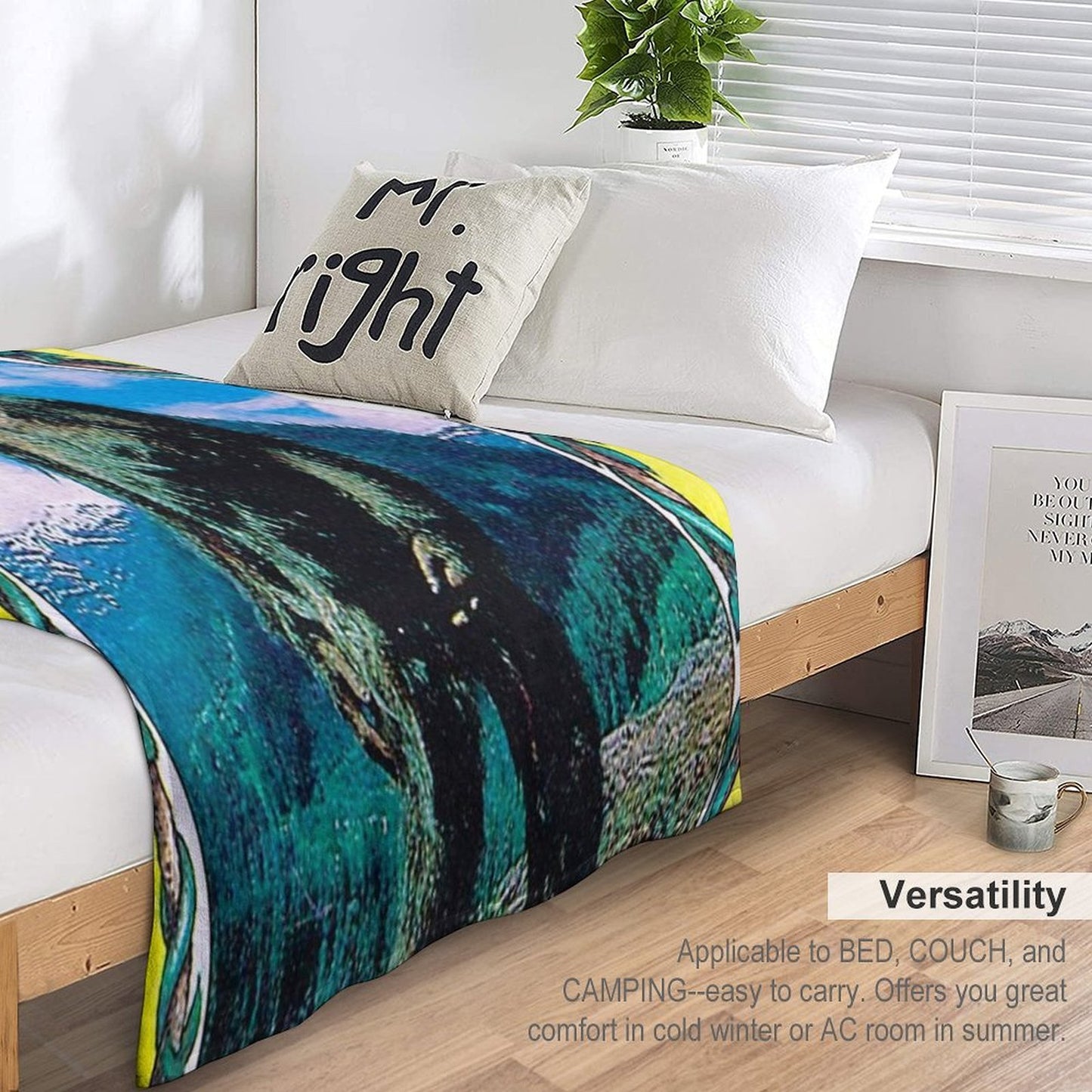 Call of The Wild - Harry And The Hendersons Easy Care Throw Blanket