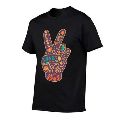 Peace And Love Since 1969 - Hippie 50th Birthday 1969 Retro  Lightweight T-Shirt