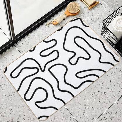 Squiggle Maze Minimalist Abstract Pattern in Black And White  Rapid-Drying Bath Mat