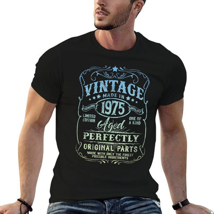 Vintage Born In 1975 Classic Original 50th Birthday  High-quality Stitching T-Shirt