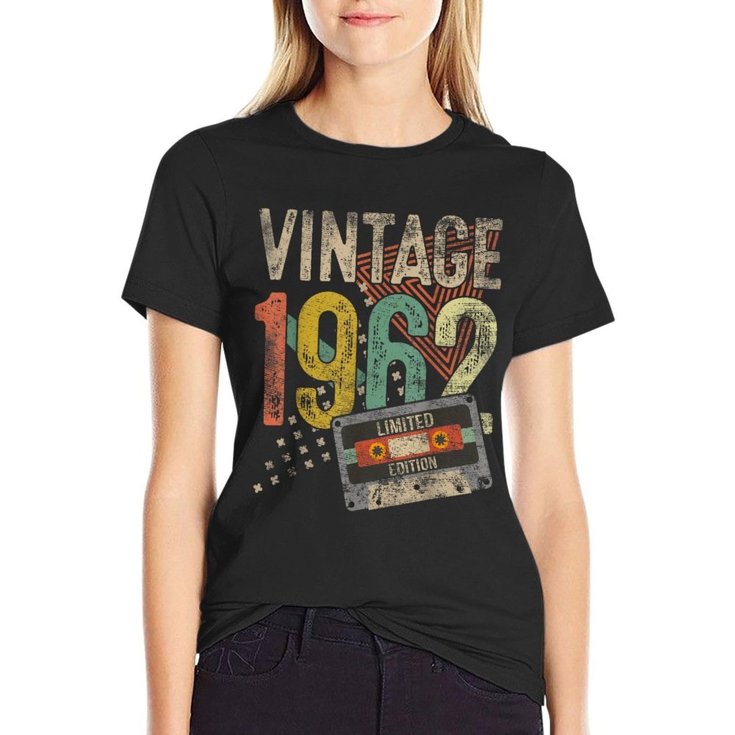 Vintage 1962 63rd Birthday Gifts For Men Women 63 Year Old  Graphic-printed T-Shirt
