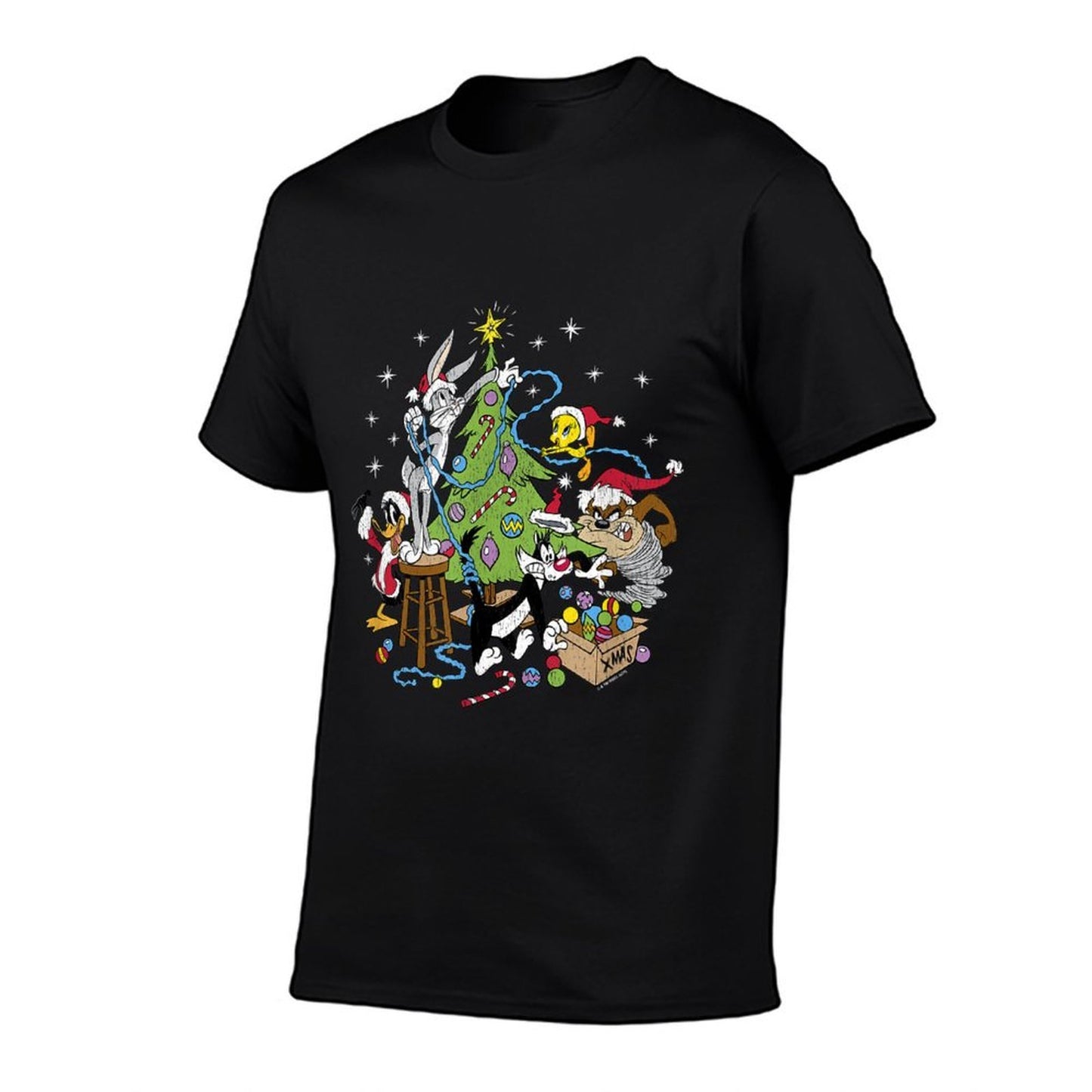 Looney Tunes Christmas Group Shot Decorate The Tree  Relaxed-fit T-Shirt